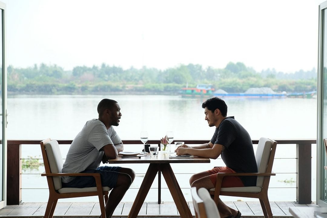 Foto Parker Sawyers, Henry Golding