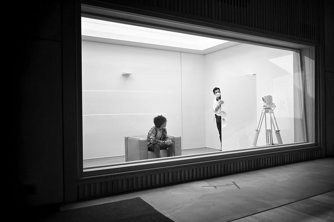 La cabeza de la araña : Foto Joseph Kosinski, Jurnee Smollett