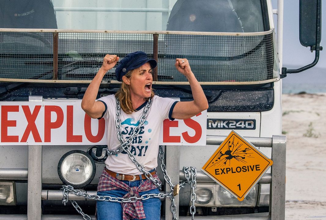 Blueback : Foto Radha Mitchell