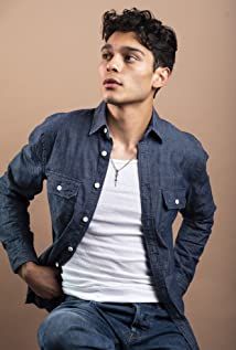 Póster Anthony Keyvan