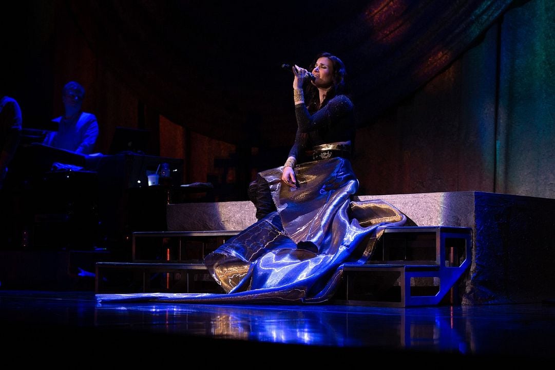 Idina Menzel: Which Way To The Stage? : Foto Idina Menzel