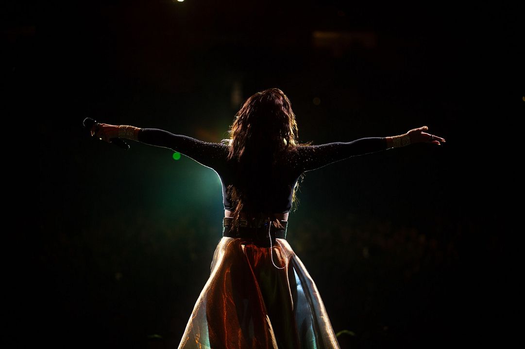 Idina Menzel: Which Way To The Stage? : Foto Idina Menzel