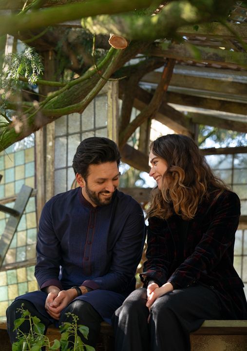 What's Love Got to Do With It? : Foto Lily James, Shazad Latif