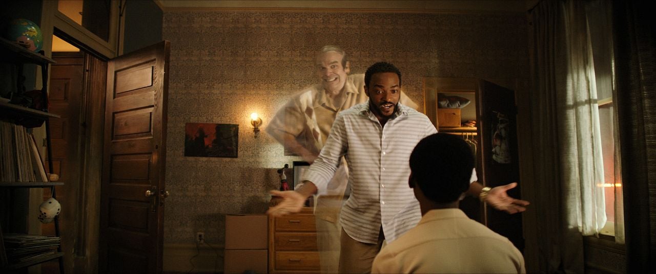 Tenemos un fantasma : Foto Anthony Mackie, David Harbour