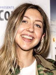 Póster Heidi Gardner