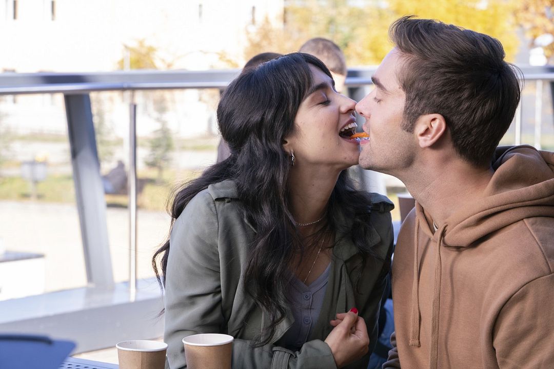 Maravilloso Desastre : Foto Austin North, Libe Barer