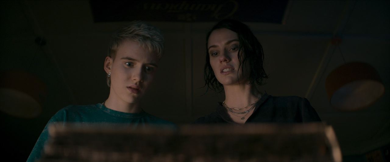 Evil Dead: El Despertar : Foto Lily Sullivan, Morgan Davies, Morgan Davies (II)