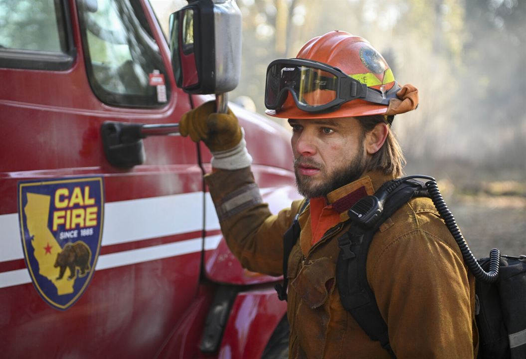 Fire Country : Foto Max Thieriot