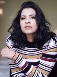 Póster Cara Jade Myers