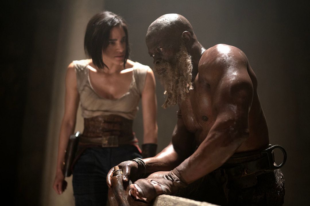 Rebel Moon (Parte uno): La niña de fuego : Foto Sofia Boutella, Djimon Hounsou