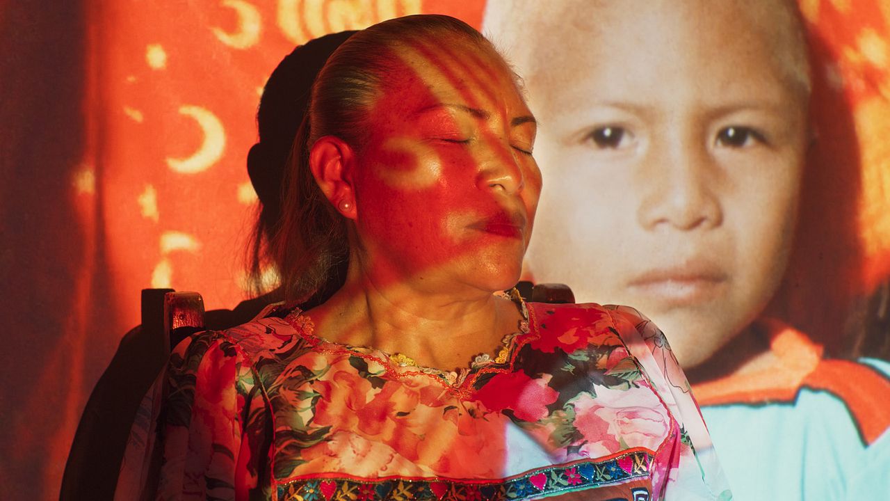 God is a Woman : Foto