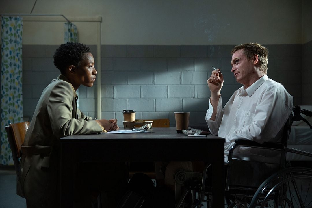 Dogman: Vida inquebrantable : Foto Caleb Landry Jones, Jojo T. Gibbs