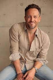 Póster Simon Brook McLachlan