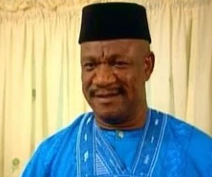 Póster Alex Usifo Omiagbo