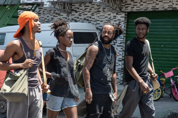 Amor, valor y lucha : Foto