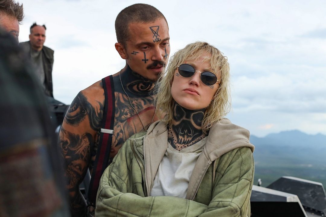 God is a Bullet : Foto Maika Monroe