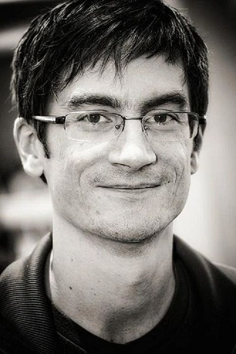 Póster Bryan Konietzko