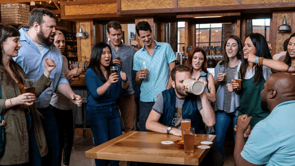 'Brews Brothers' Tráiler oficial Trailer